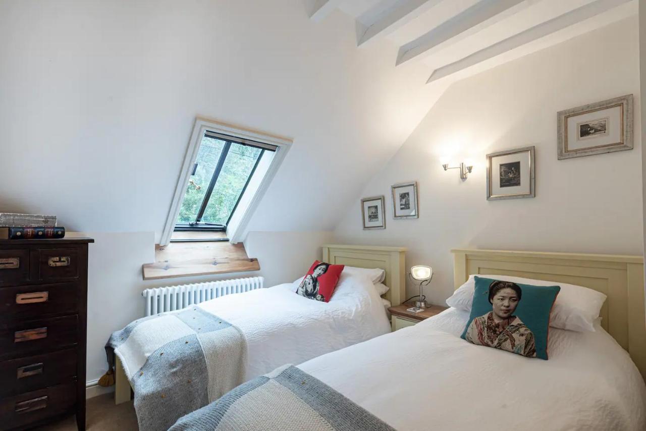 Converted Chapel, Stunning Sea & Mountain Views! Penmaen-mawr Buitenkant foto
